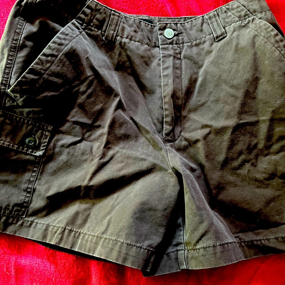 Ladies size 8 shorts